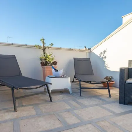Lägenhet Bilocale Con Terrazza Vista Mare A - Apulia *